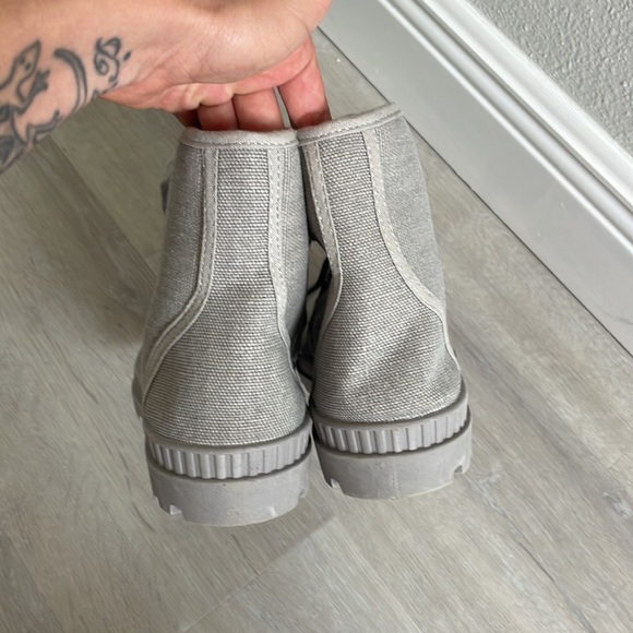 NWOT Canvas ankle Boot/Sneakers - Picture 5 of 5